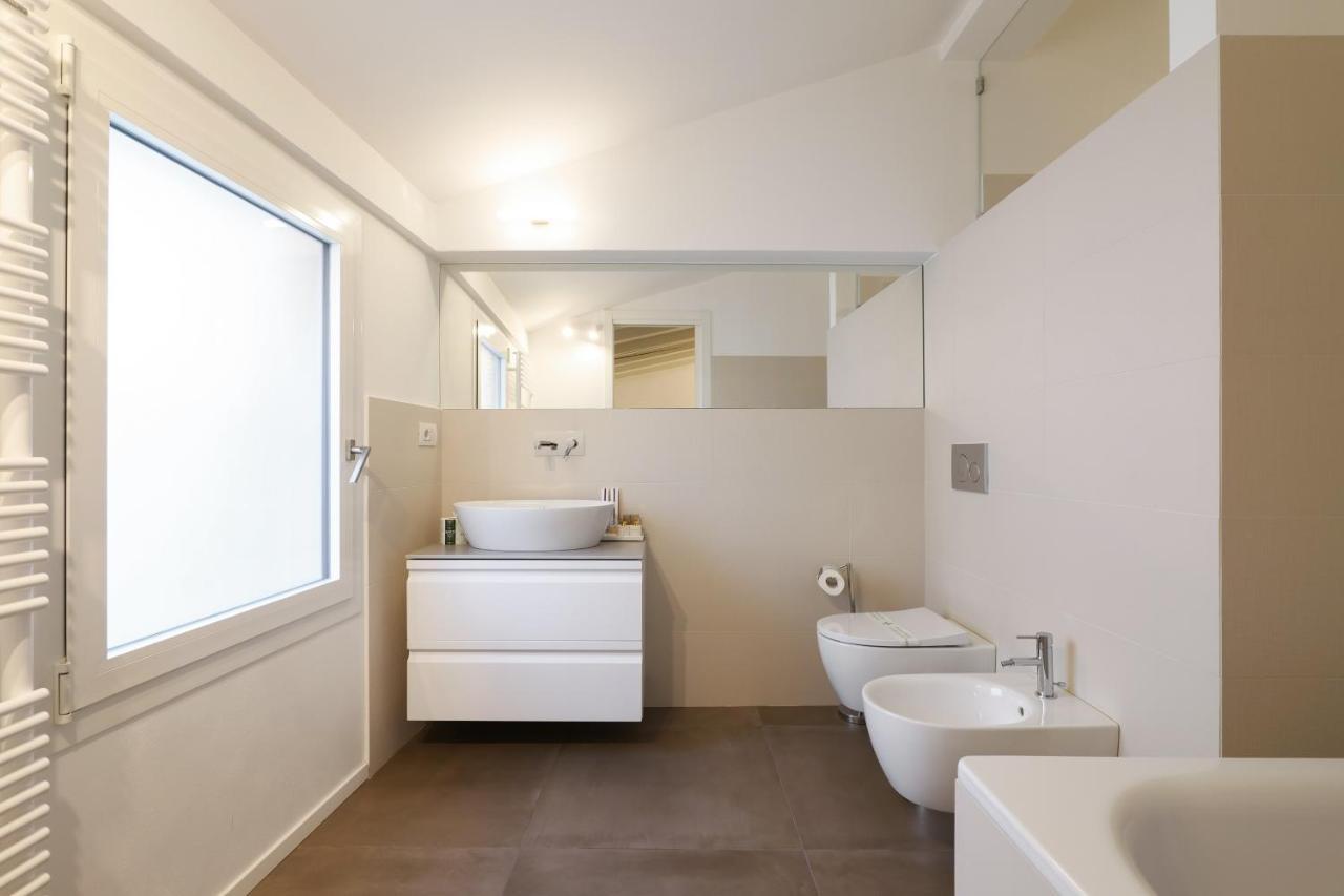 Prestige Boutique Homes - Il Nido Dei Navigli มิลาน ภายนอก รูปภาพ